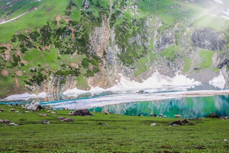 Neelum Valley Tour