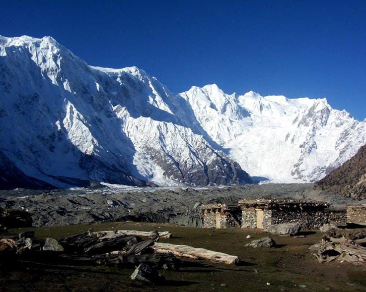 La valle del Batura sopra il villaggio di Passu, via di avvicinamento al ghiacciaio Batura