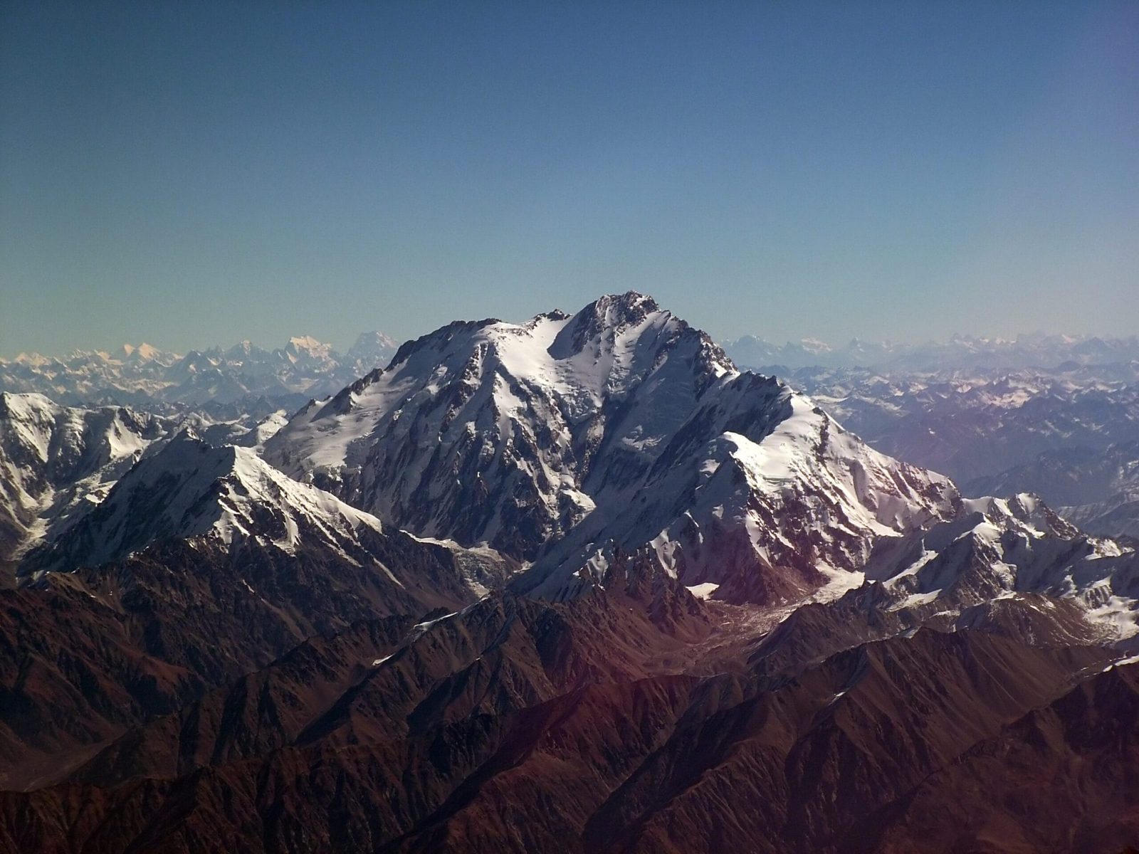 Veduta aerea del massiccio del Nanga Parbat da ovest