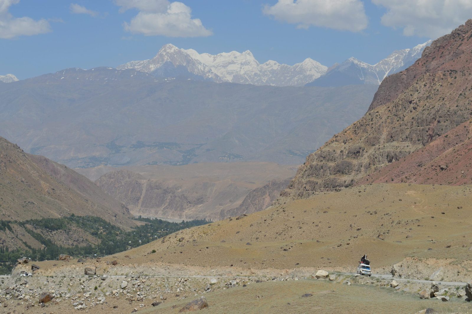 Il Tirich Mir visto dal villaggio di Parwak, Chitral, Pakistan
